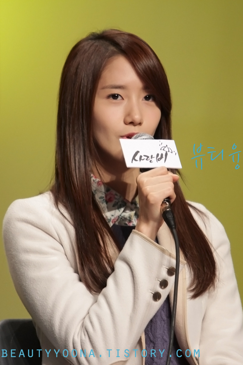 [OTHER][31-12-2011]YoonA tại trường quay của bộ phim " Love Rain " - Page 6 182033484EE854753128C2