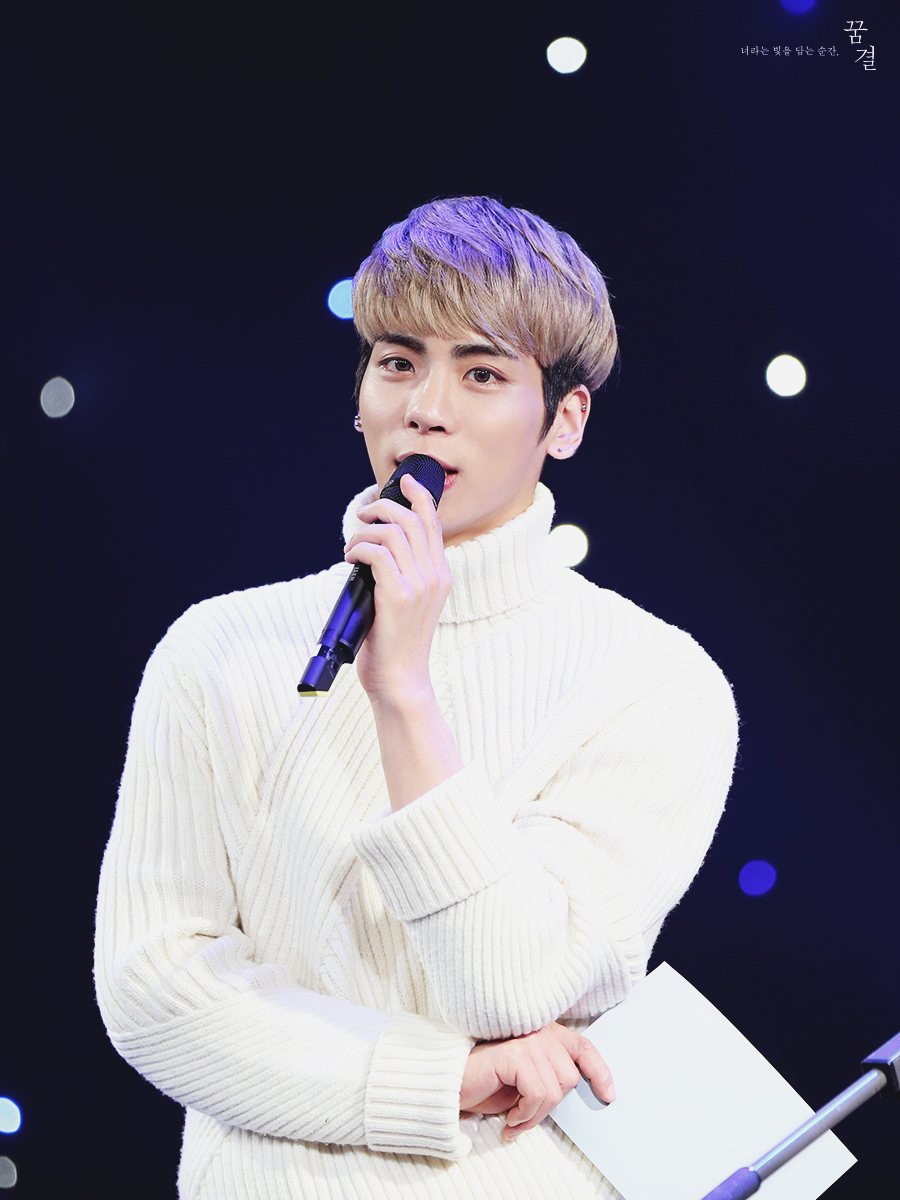 151208 Jonghyun @ MBC Harmony Live Concert 2404AD4456671A290F894B