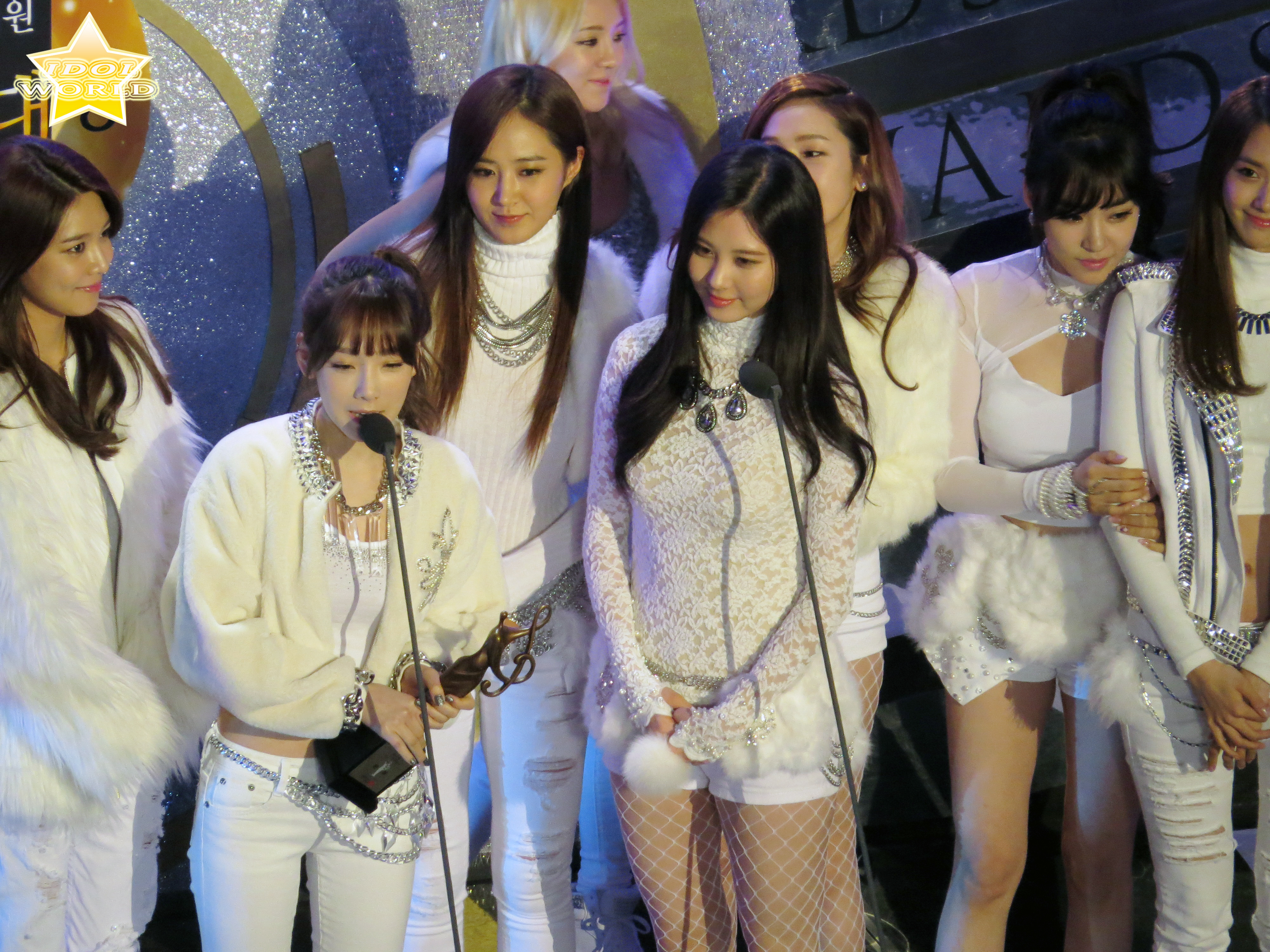 [PIC][23-01-2014]SNSD tham dự "23rd Seoul Music Awards" vào tối nay - Page 3 2467FF4152E2574709F40A