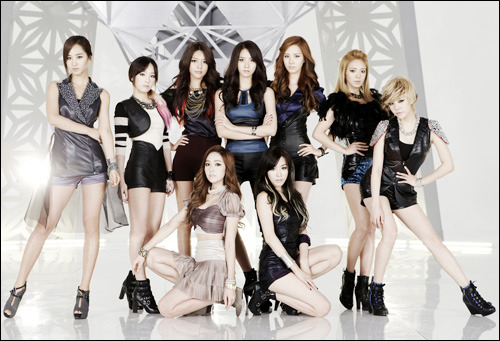  Girls' Generation - 소녀시대 - So Nyuh Shi Dae - 少女時代 - Shoujo Jidai ver.03  - Page 11 2042143B4E9D28AC0C791F