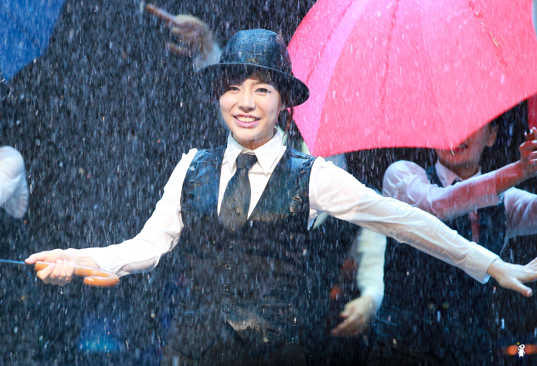 [OTHER][29-04-2014]Sunny sẽ tham gia vở nhạc kịch "SINGIN' IN THE RAIN" - Page 6 2210F83953DAEFB512B3C3
