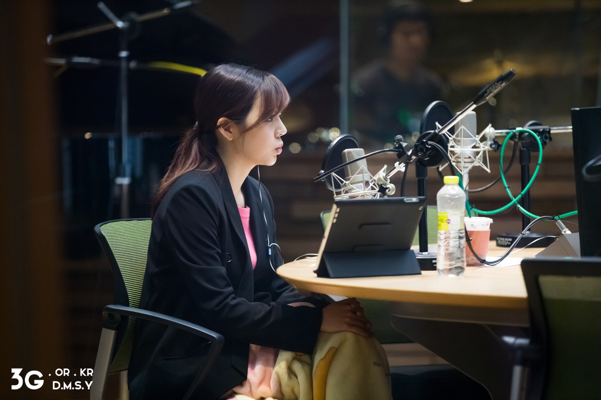 [OTHER][06-02-2015]Hình ảnh mới nhất từ DJ Sunny tại Radio MBC FM4U - "FM Date" - Page 9 240469385539E30C2DFBC5