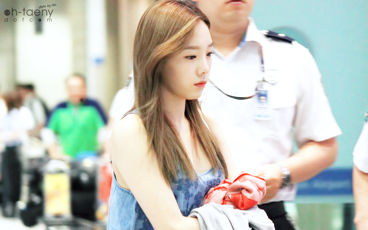 [PIC][18-08-2013]TaeYeon - Tiffany và YoonA trở về Hàn Quốc vào sáng nay 250C363A521069B31BD6E1