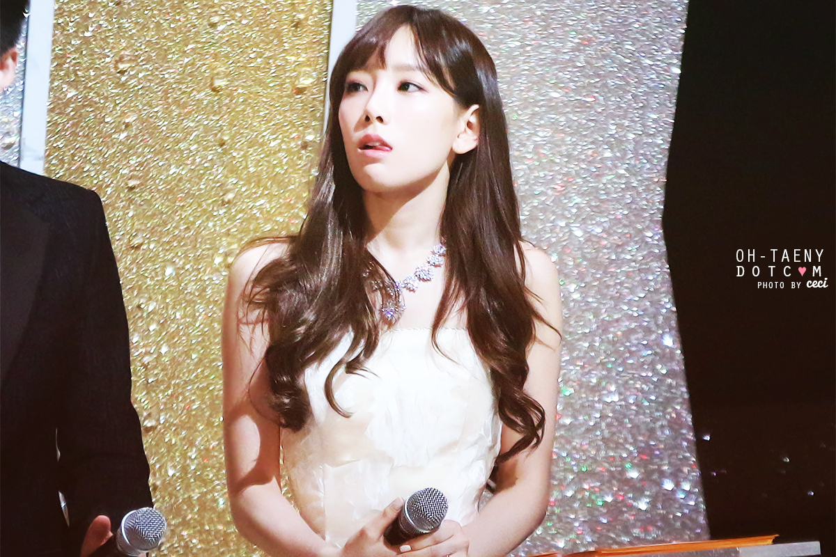 [PIC][16-01-2014]Hình ảnh từ "JTBC 28th Golden Disk Award" của MC TaeYeon và Tiffany vào tối nay + SNSD giành chiến thắng với 2 giải thưởng - Page 3 2766904852DD04C31D4DA7